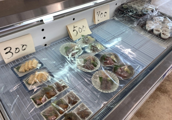 長井市場食堂一品料理